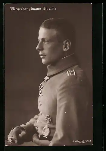 AK Fliegerhauptmann Boelcke in Uniform