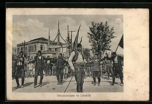AK Uesküb, Strassentanz der Männer