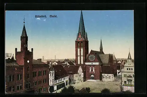 AK Bitterfeld, Markt mit Kirche aus der Vogelschau