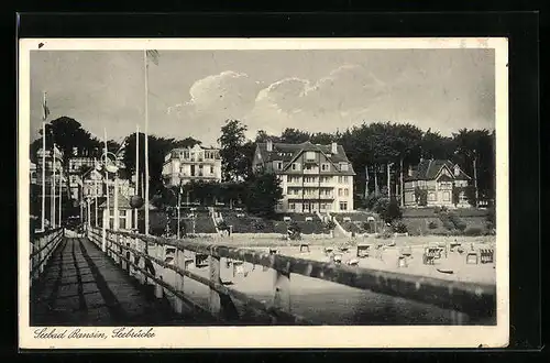 AK Ostseebad Bansin, Blick von der Seebrücke auf Strand und Hotels