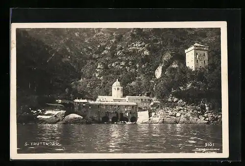 AK S. Fruttuoso, Ortspartie am Wasser