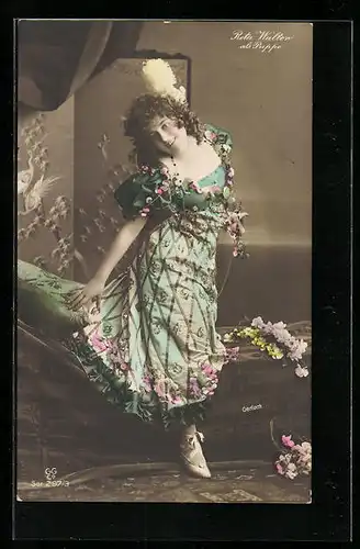 AK Opernsängerin Reta Walter als Puppe