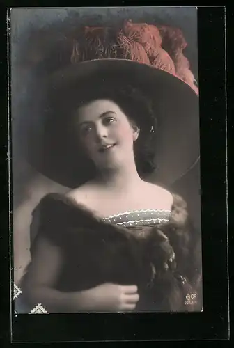Foto-AK GL Co: Elegante Dame mit Hut
