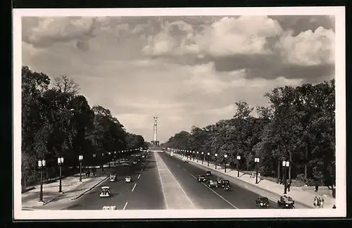 AK Berlin-Tiergarten, Charlottenburger Chaussee, Blick zur Siegessäule