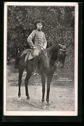 AK Kronprinz Wilhelm von Preussen zu Pferde im Park