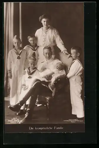 AK Kronprinz Wilhelm von Preussen im Kreise seiner Familie
