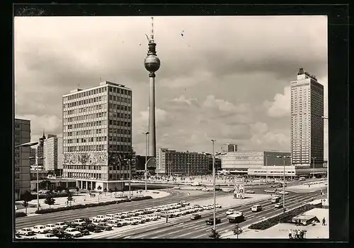 AK Berlin, Alexanderplatz mit Haus des Lehrers und Fernsehturm