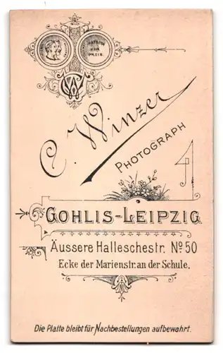 Fotografie C. Winzer, Gohlis-Leipzig, Äussere Halleschestrasse 50, Junger Uffz. mit Schwalbennestern