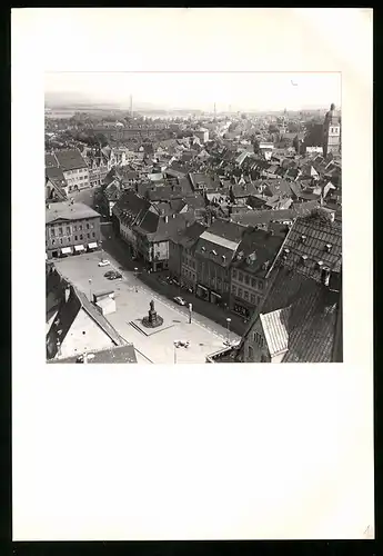 6 Fotografie Ansicht Eisleben, zeigen Blick auf den Marktplatz, Schulklasse vor neuer Schule, Leben im Sozialismus, DDR