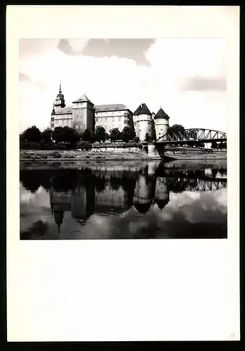 10 Fotografie Ansicht Torgau, Leben im Sozialismus, DDR, Trabant, Kreissparkasse, Kaufhalle, Hochhaus