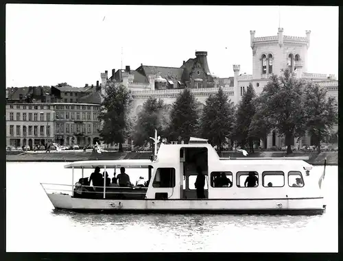 12 Fotografien Ansicht Schwerin, Herausgeber PGH Film und Bild Berlin, Bild Ernst Höhne, Leben im Sozialismus, DDR