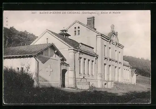 AK Saint-Pierre de Chignac, Ecole et Mairie