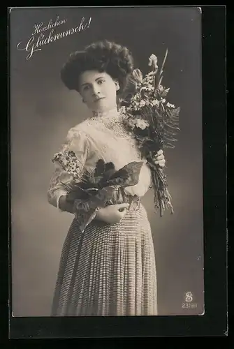 Foto-AK L.J. & F.F. Nr. 2319 /1: Eine Frau mit Blumen
