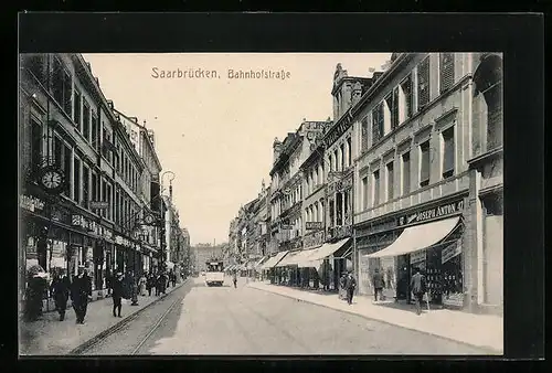 AK Saarbrücken, Bahnhofstrasse mit Strassenbahn