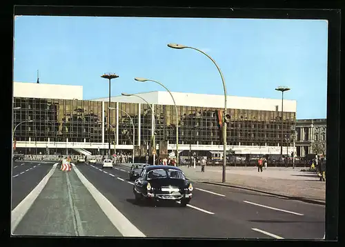 AK Berlin, Palast der Republik mit Autos