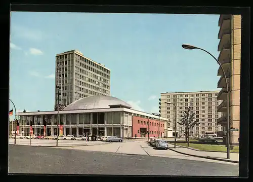 AK Berlin, Kongresshalle, Im Hintergrund Haus des Lehrers