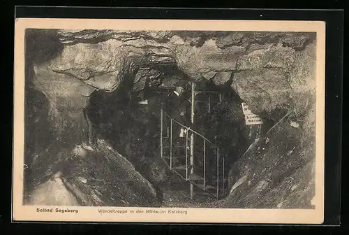AK Segeberg, Besucher auf der Wendeltreppe in der Höhle im Kalkberg