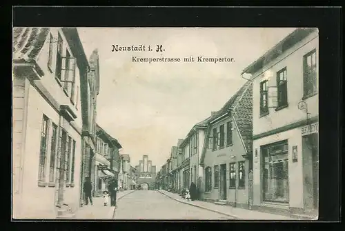 AK Neustadt i. H., Kremperstrasse mit Krempertor