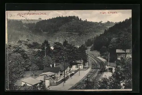 AK Jocketa-Barthmühle /Vogtl. Schweiz, Bahnhof aus der Vogelschau