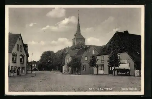 AK Bad Bramstedt, Strasse Kirchenbleeck mit Geschäft