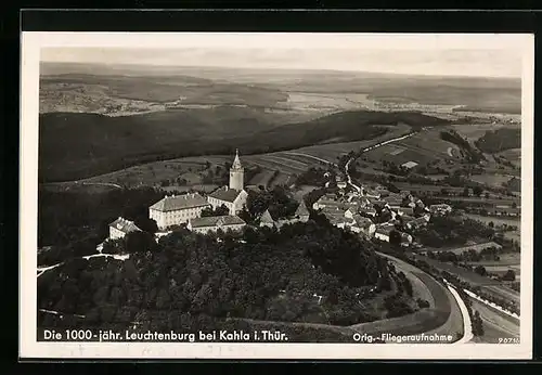 AK Kahla /Thür., 1000 jährige Leuchtenburg, Fliegeraufnahme