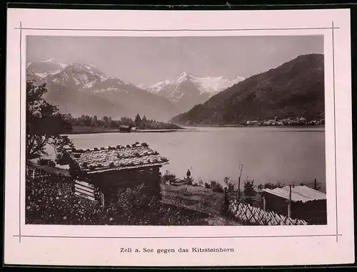 Fotografie-Lichtdruck unbekannter Fotograf, Ansicht Zell am See, Ortsansicht mit Seeblick gegen das Kitzsteinhorn