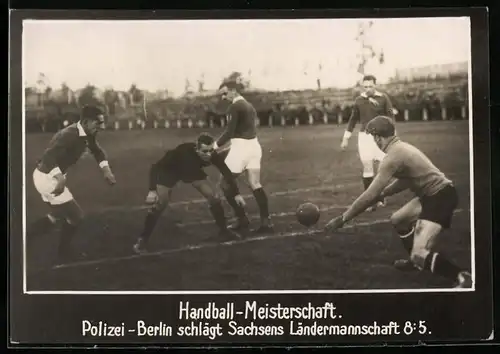 Fotografie Handball-Meisterschaft, Polizei Berlin schlägt Sachsens Ländermannschaft 8 : 5