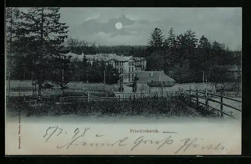 Mondschein-AK Friedrichsruh, Gebäudepartie am Waldrand