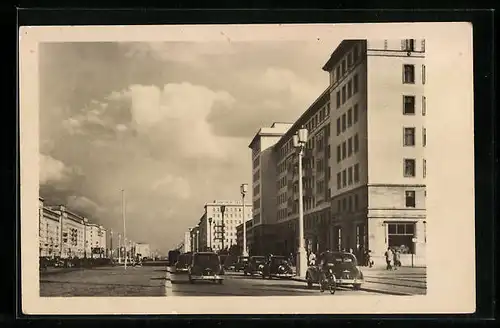 AK Berlin, Blick in die Stalinallee
