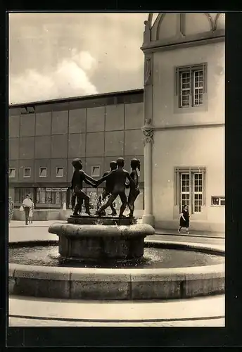 AK Zwickau, Marktbrunnen mit Stadttheater