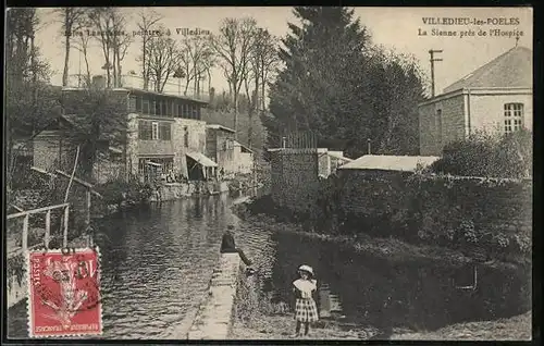 AK Villedieu-les-Poeles, la Sienne près de l'Hospice