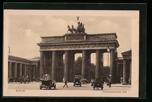 AK Berlin-Tiergarten, Brandenburger Tor, Ostseite