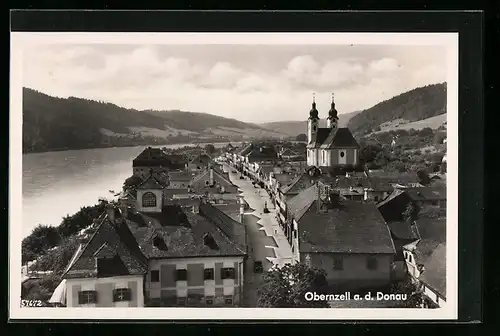 AK Obernzell a. d. Donau, Strassenpartie mit Kirche