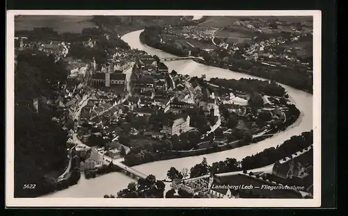 AK Landsberg /Lech, Teilansicht mit Brücke, Fliegeraufnahme