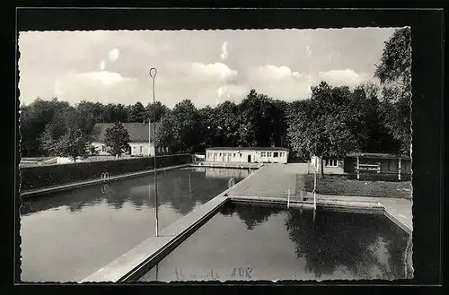 AK Bünde-Ennigloh /Westf., Schwimmbad mit Jugendheim