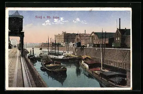 AK Neuss a. Rh., Hafenpartie mit Schiffen