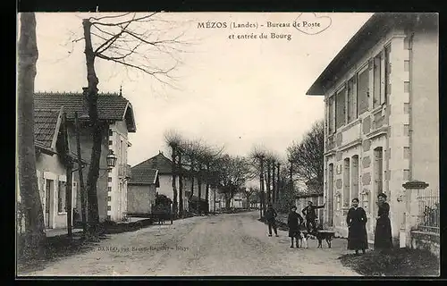 AK Mézos, Bureau de Poste et entrée du Bourg