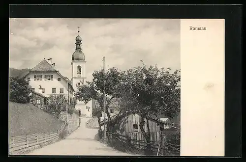 AK Ramsau, Strassenpartie mit Kirche