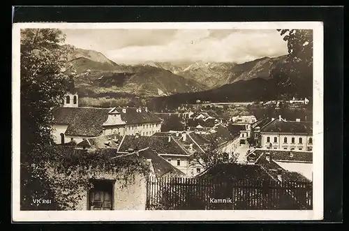 AK Kamnik, Blick über die Dächer auf das Gebirge