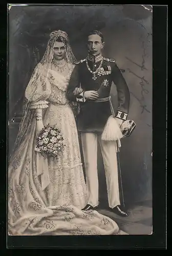 AK Portrait des Kronprinzen Wilhelm von Preussen mit Braut in Hochzeitsmode