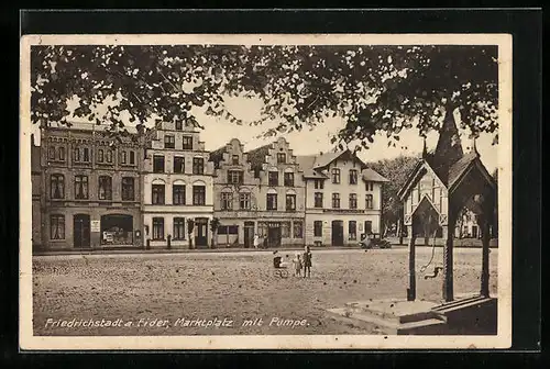 AK Friedrichstadt / Eider, Marktplatz mit Pumpe