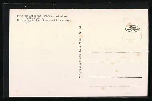 AK Berlin, Pariserplatz und Brandenburger Tor bei Nacht