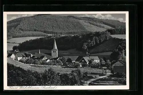 AK Wenholthausen /Sauerland, Ortspartie mit Kirche