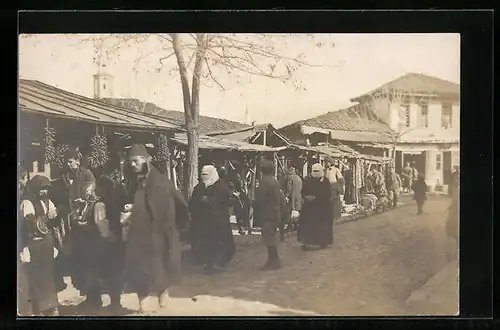 AK Prilep, Strassenpartie mit Marktständen