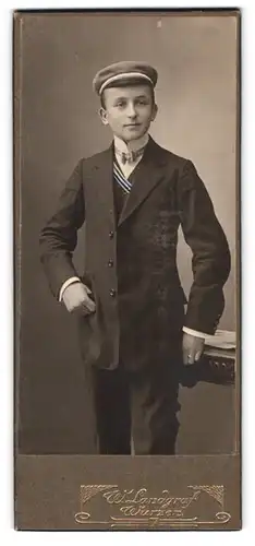 Fotografie W. Landgraf, Wurzen, junger Student mit Blau Weiss Couleur im Anzug, Handkoloriert