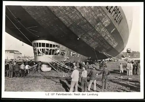 Fotografie Luftschiff Graf Zeppelin LZ-127 kurz nach der Landung