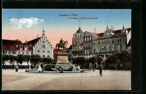 AK Landau /Pfalz, Paradeplatz mit Luitpold-Denkmal und Pfälzer Hof