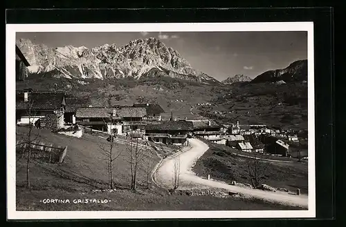 AK Cortina Cristallo, Ortsansicht mit Bergpanorama