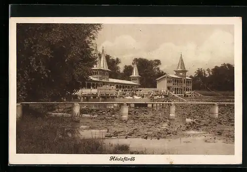 AK Hévizfürdö, Restaurant an einem Teich