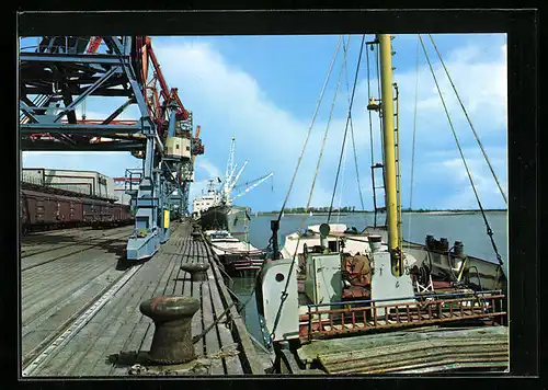 AK Brake /Unterweser, Hafenpartie mit Schiffen